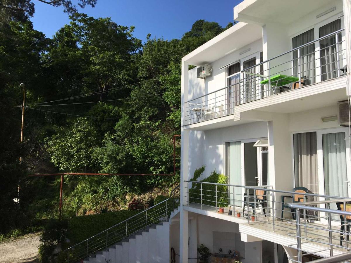Rezo'S House Hotel Квариати Екстериор снимка