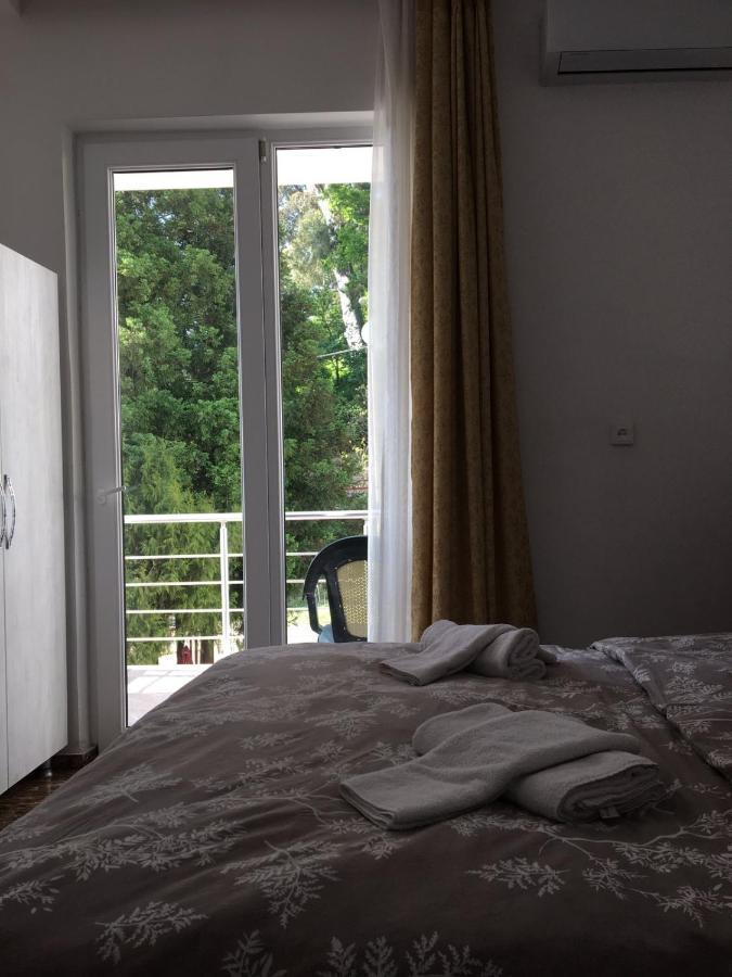 Rezo'S House Hotel Квариати Екстериор снимка