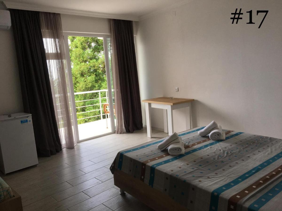 Rezo'S House Hotel Квариати Екстериор снимка