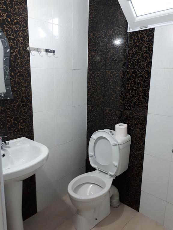 Rezo'S House Hotel Квариати Екстериор снимка