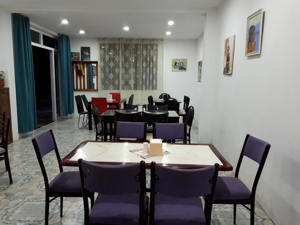 Rezo'S House Hotel Квариати Екстериор снимка