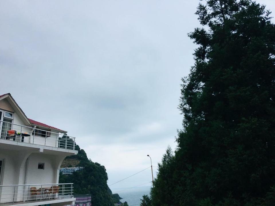 Rezo'S House Hotel Квариати Екстериор снимка